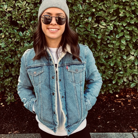 Levi's Jackets & Blazers - Levi’s Sherpa Denim Jacket